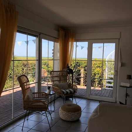 Sonniges Strandhaus Am Haff Mit Wasserblick Fuer 2-4 Personen Prázdninový dům